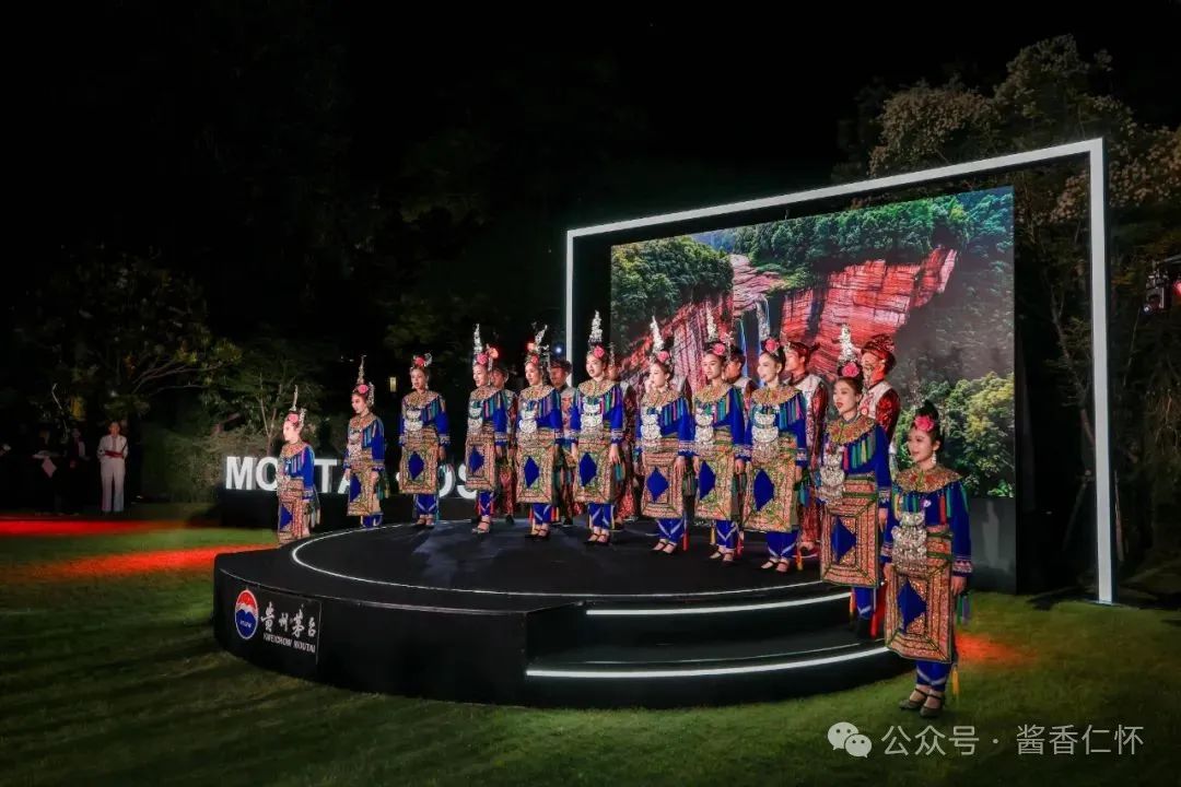 6月8日至9日，第十一届成都种业博览会在成都举办。贵州茅台酒厂（集团）红缨子农业科技发展有限公司（以下简称“茅台红缨子公司”），携“红缨子”“红珍珠”“台糯9号”三款产品亮相展会，吸引不少行业专家、学者、经销商、种植户等到场参观了解。据了解，茅台红缨子公司是此次大会上唯一的高粱品牌展示企业。  图片 在此次参展的三款产品中，“红缨子”高粱被参展者多次提及。作为酱酒产业“第一车间”，“红缨子”高粱品(图3)