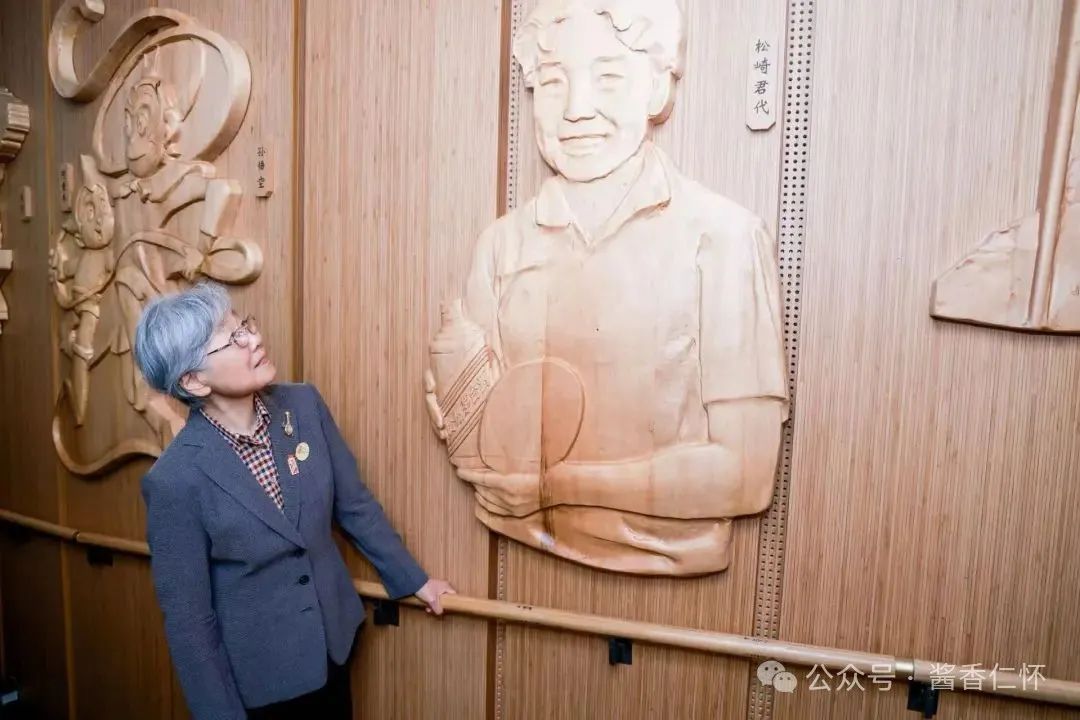 6月8日至9日，第十一届成都种业博览会在成都举办。贵州茅台酒厂（集团）红缨子农业科技发展有限公司（以下简称“茅台红缨子公司”），携“红缨子”“红珍珠”“台糯9号”三款产品亮相展会，吸引不少行业专家、学者、经销商、种植户等到场参观了解。据了解，茅台红缨子公司是此次大会上唯一的高粱品牌展示企业。  图片 在此次参展的三款产品中，“红缨子”高粱被参展者多次提及。作为酱酒产业“第一车间”，“红缨子”高粱品(图4)